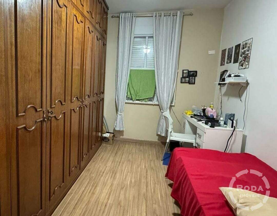 Sobrado à venda no Encruzilhada: 
