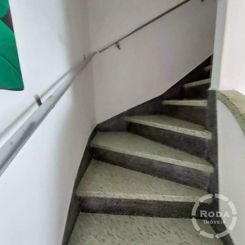 Sobrado à venda no Encruzilhada: 