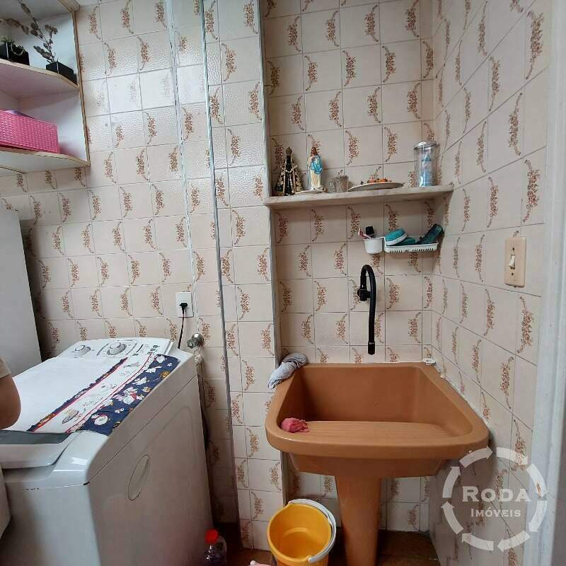 Sobrado à venda no Encruzilhada: 