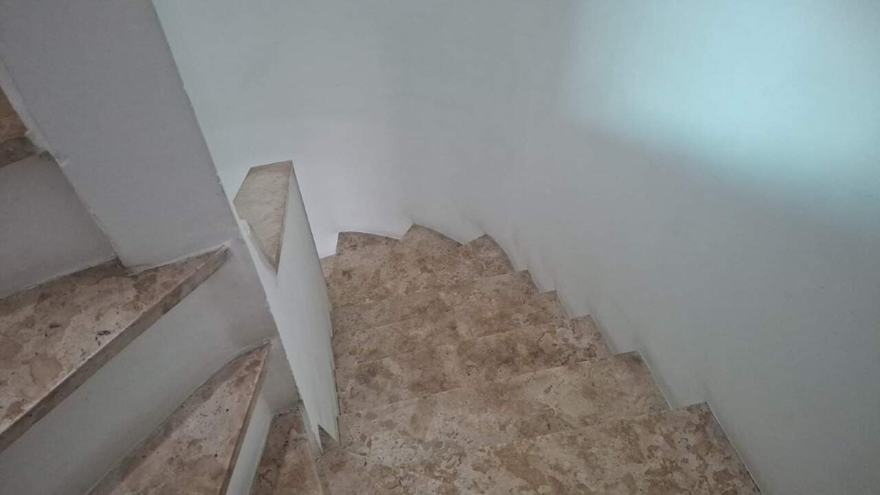 Casa à venda no Embaré: 