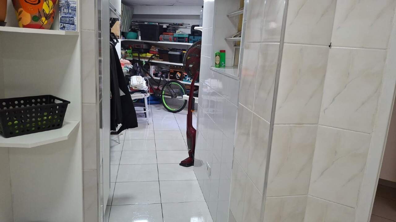 Casa à venda no Embaré: 