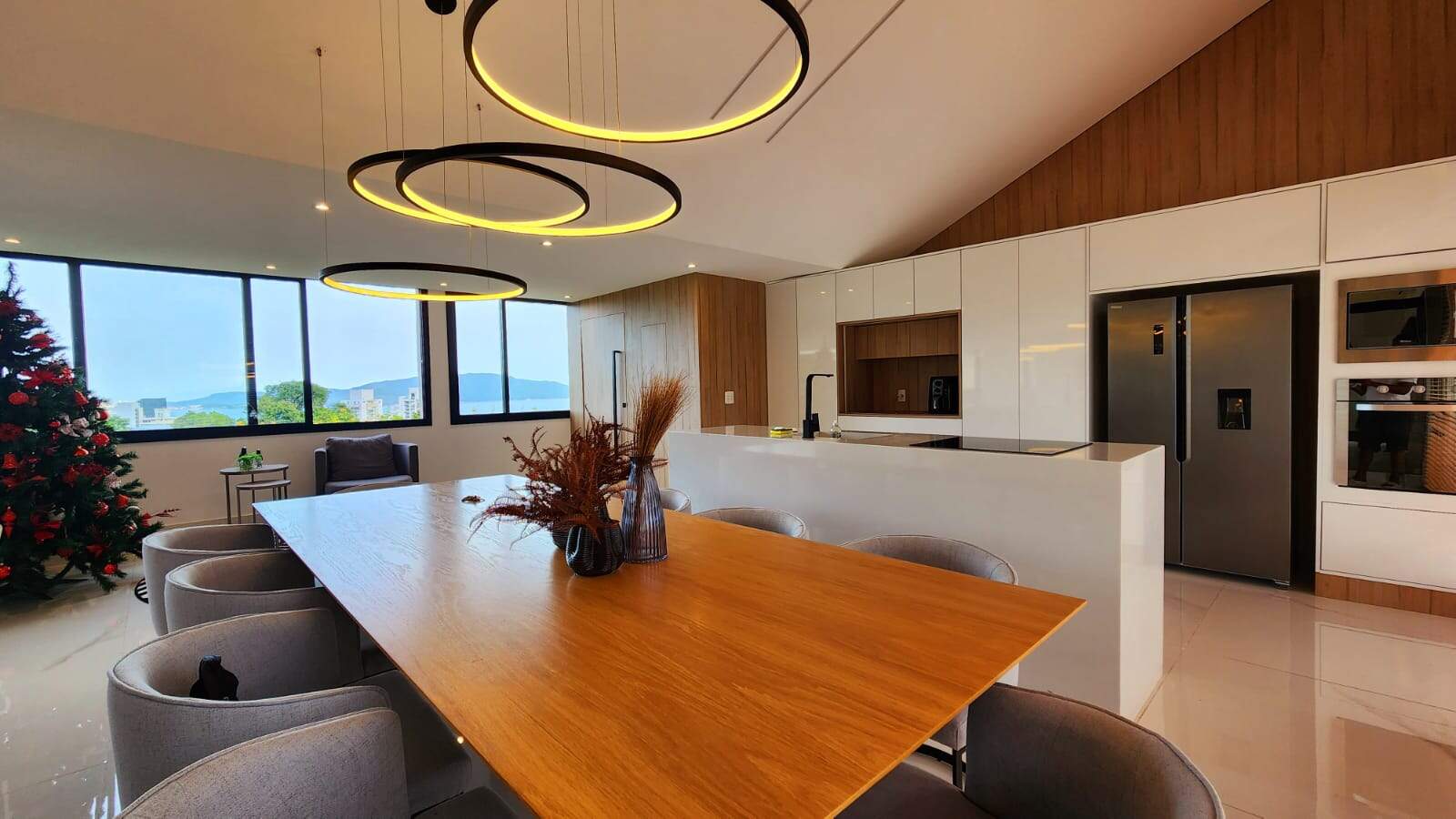 Casa para aluguel no Marapé: 