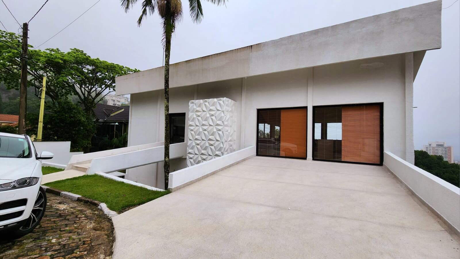 Casa para aluguel no Marapé: 