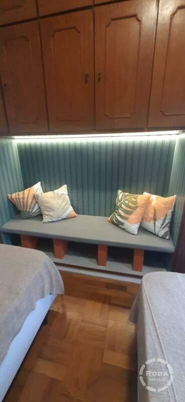 Casa para aluguel no Embaré: 