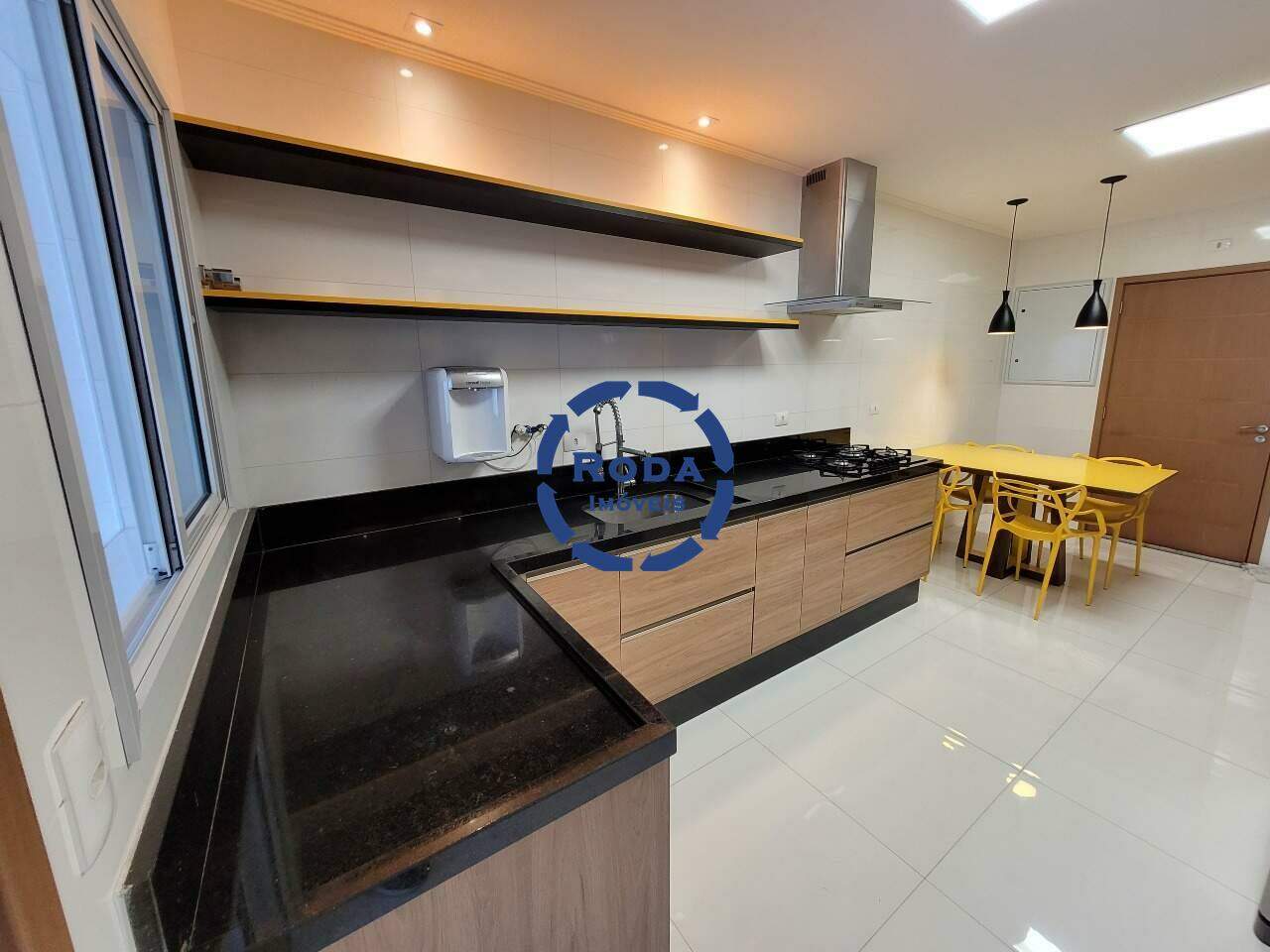 Apartamento à venda no Embaré: 