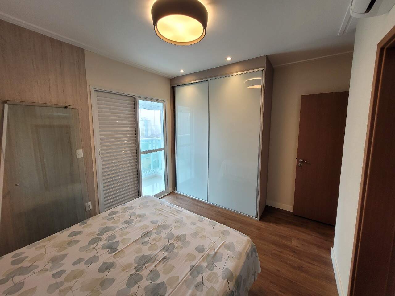 Apartamento à venda no Embaré: 