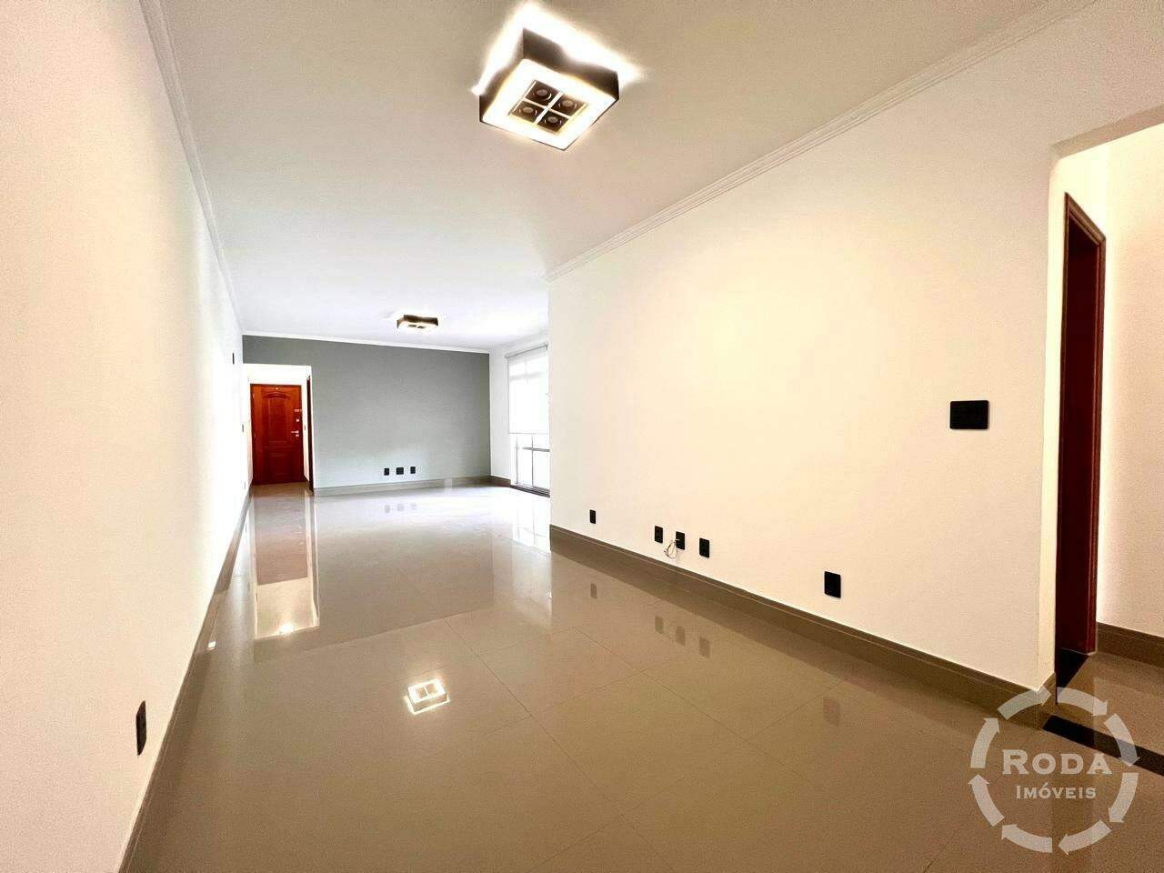 Apartamento à venda no Ponta da Praia: 