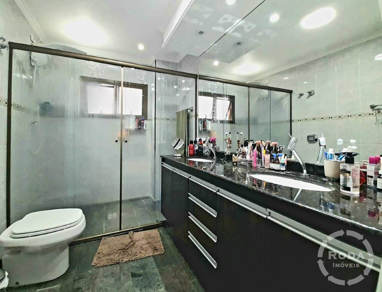 Apartamento à venda no Embaré: suíte principal