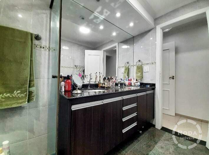 Apartamento à venda no Embaré: banheiro da suíte principal