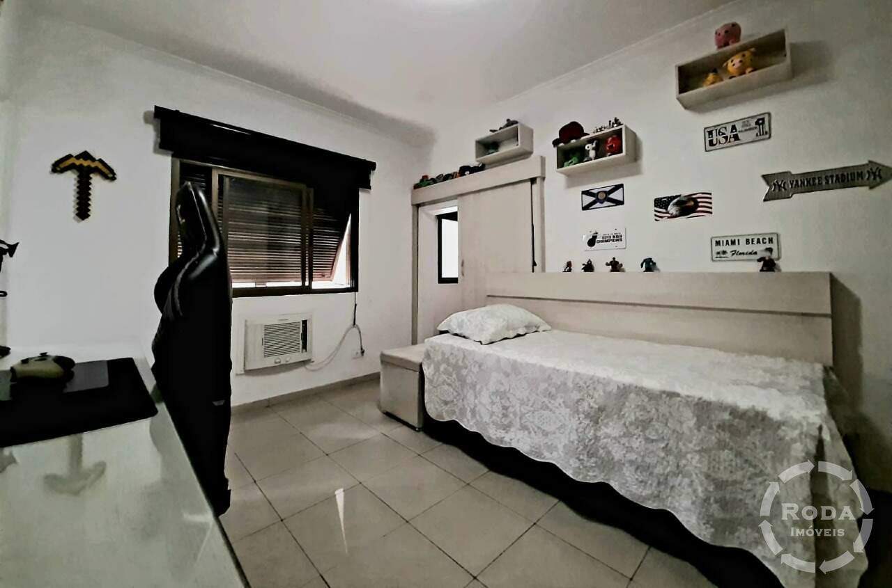 Apartamento à venda no Embaré: 2a suíte com closet