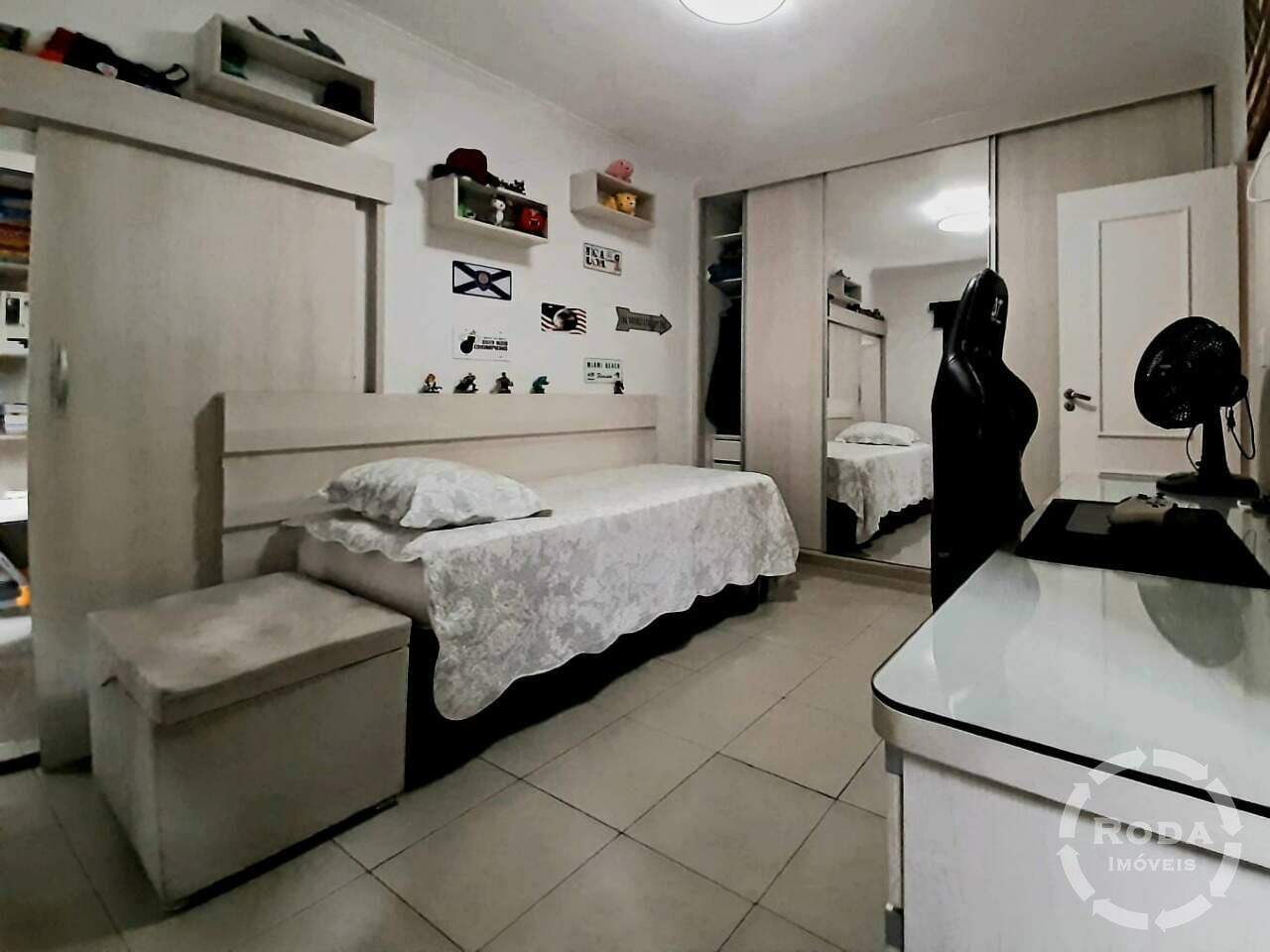 Apartamento à venda no Embaré: banheiro da suíte