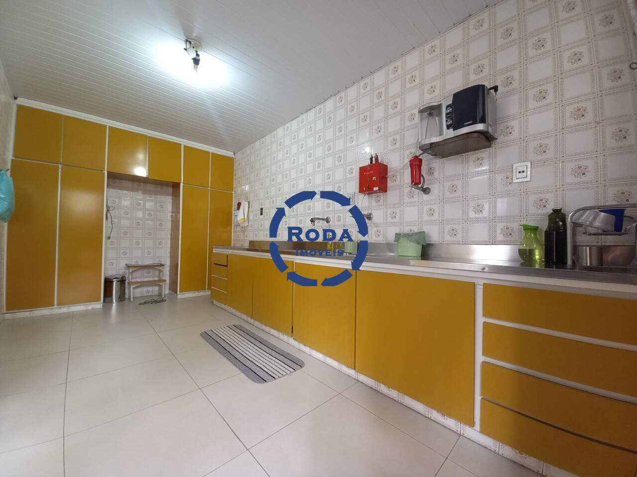 Sobrado à venda no Embaré: 