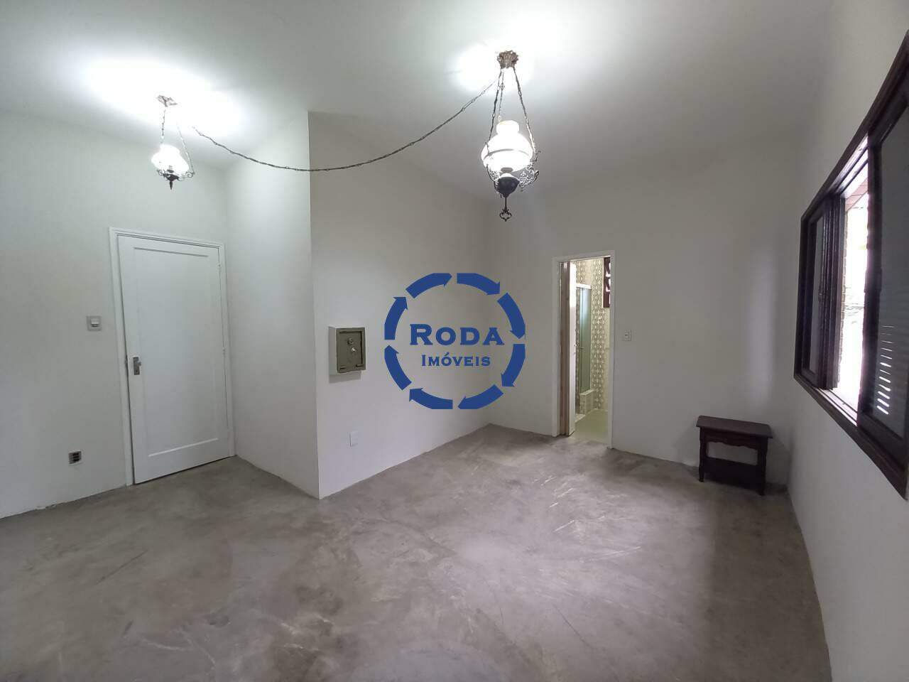 Sobrado à venda no Embaré: 