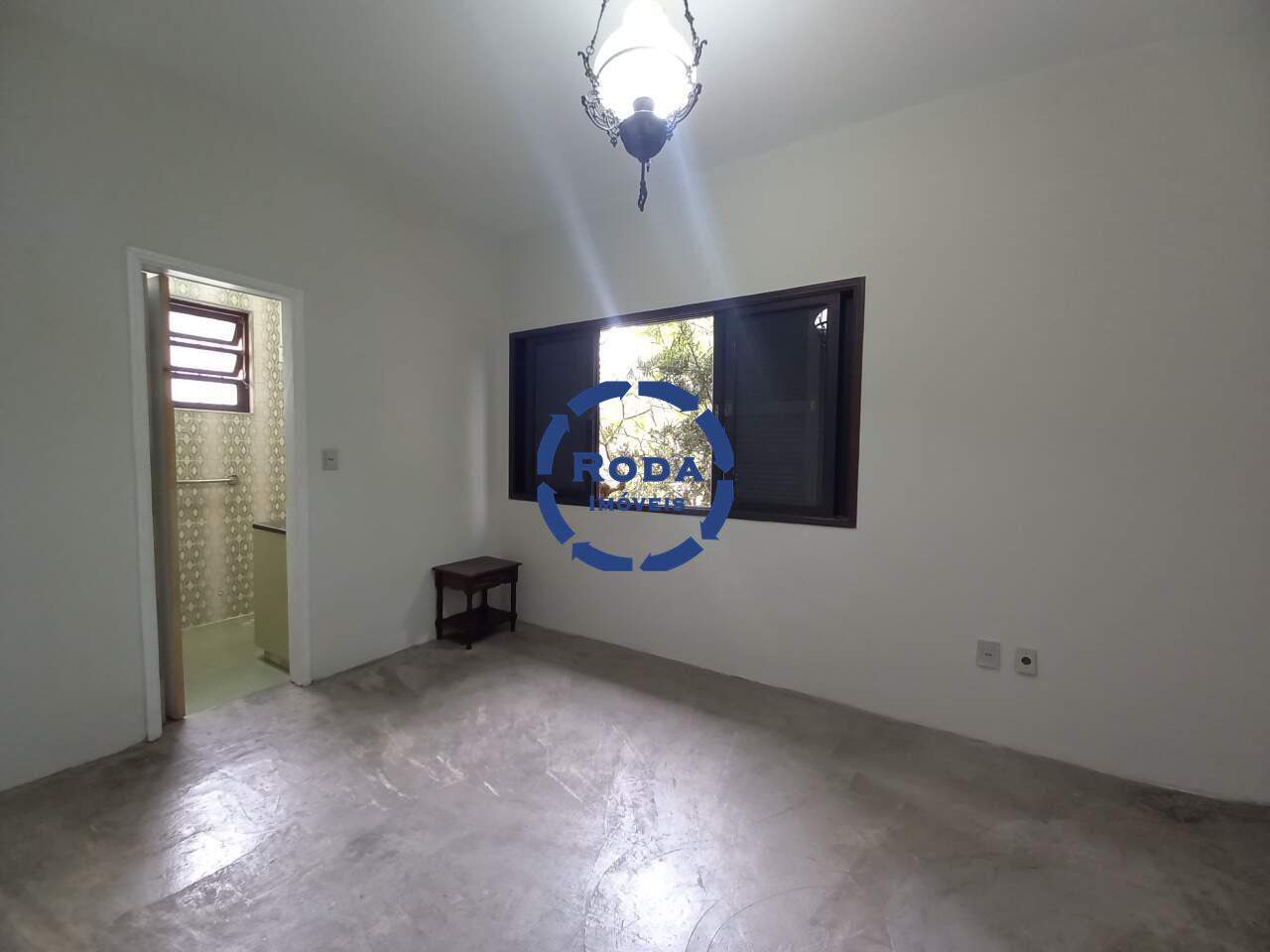 Sobrado à venda no Embaré: 