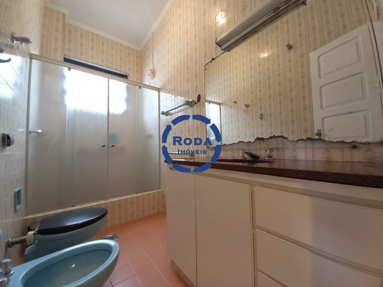 Sobrado à venda no Embaré: 