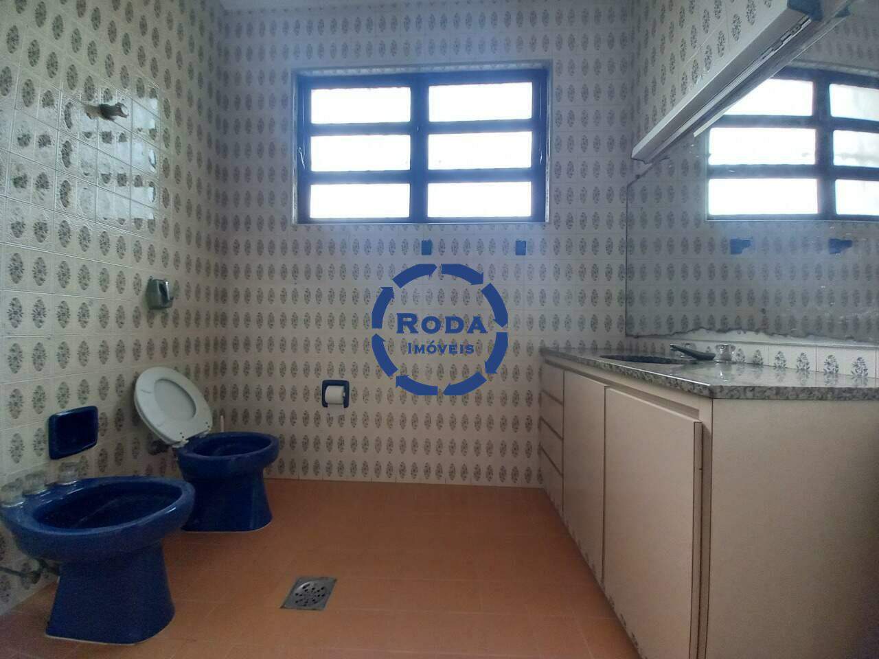 Sobrado à venda no Embaré: 