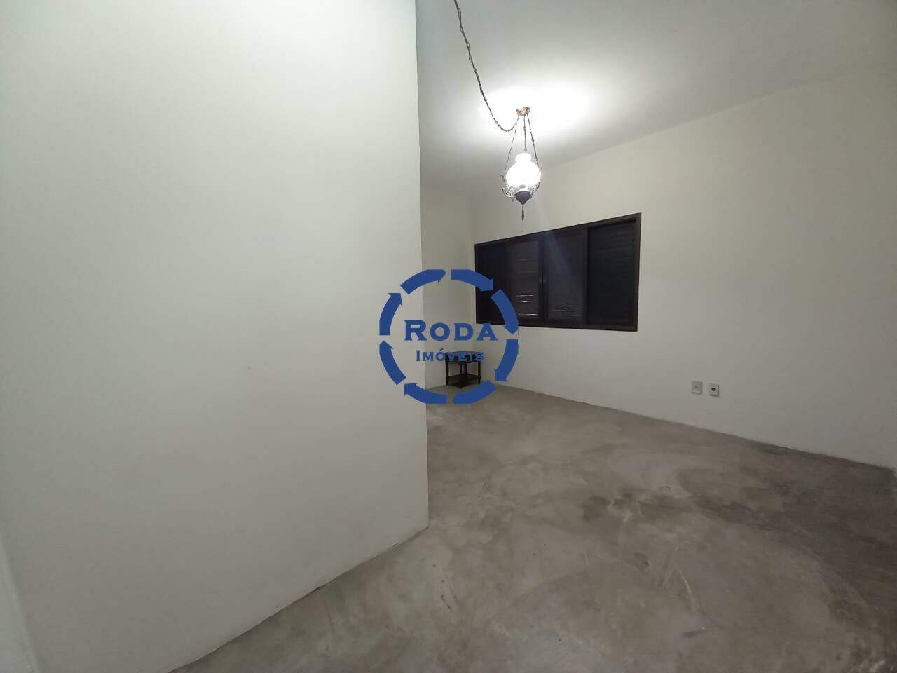 Sobrado à venda no Embaré: 