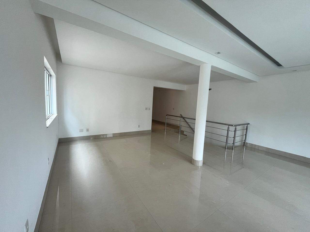 Casa à venda no Ponta da Praia: 