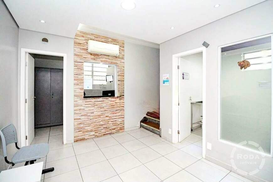 Casa à venda no Embaré: 