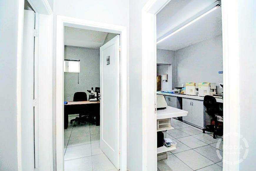 Casa à venda no Embaré: 