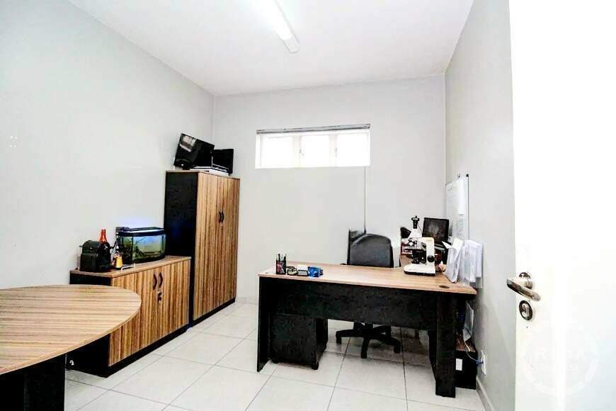 Casa à venda no Embaré: 