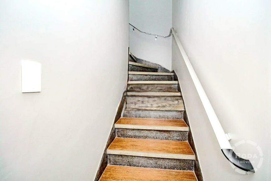 Casa à venda no Embaré: 