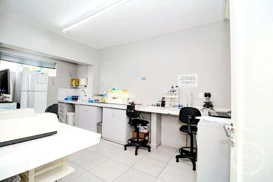 Casa à venda no Embaré: 