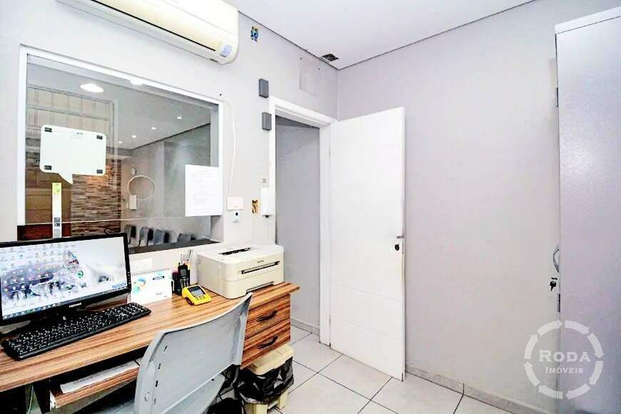 Casa à venda no Embaré: 