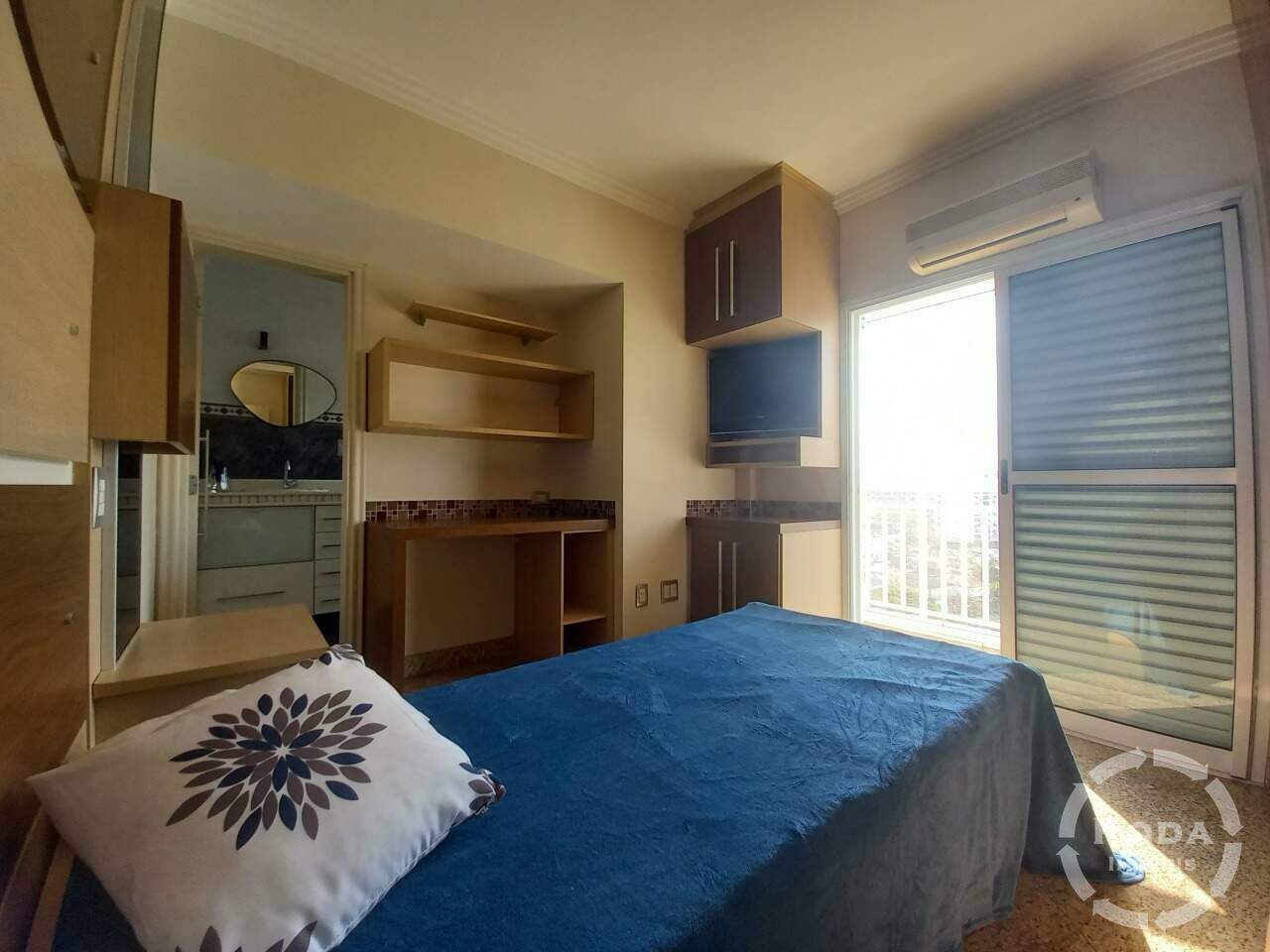 Apartamento à venda no Ponta da Praia: 