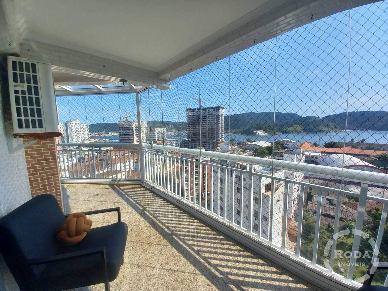 Apartamento à venda no Ponta da Praia: 