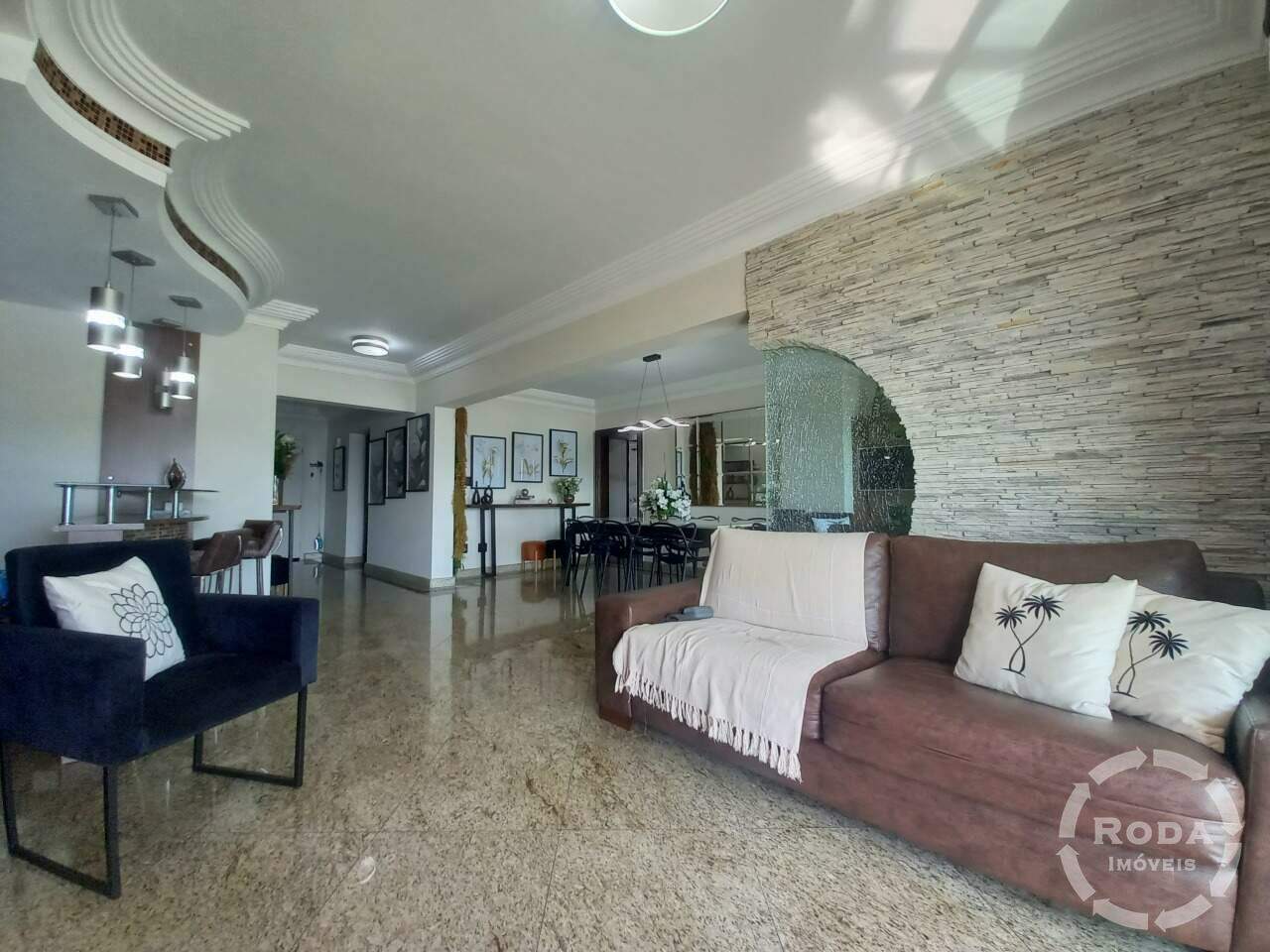 Apartamento à venda no Ponta da Praia: 