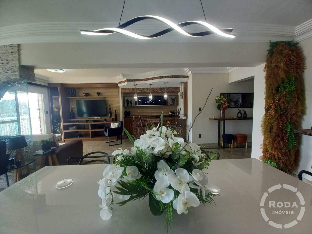 Apartamento à venda no Ponta da Praia: 