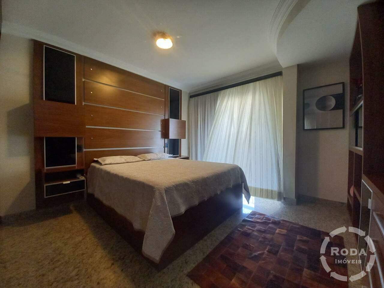 Apartamento à venda no Ponta da Praia: 