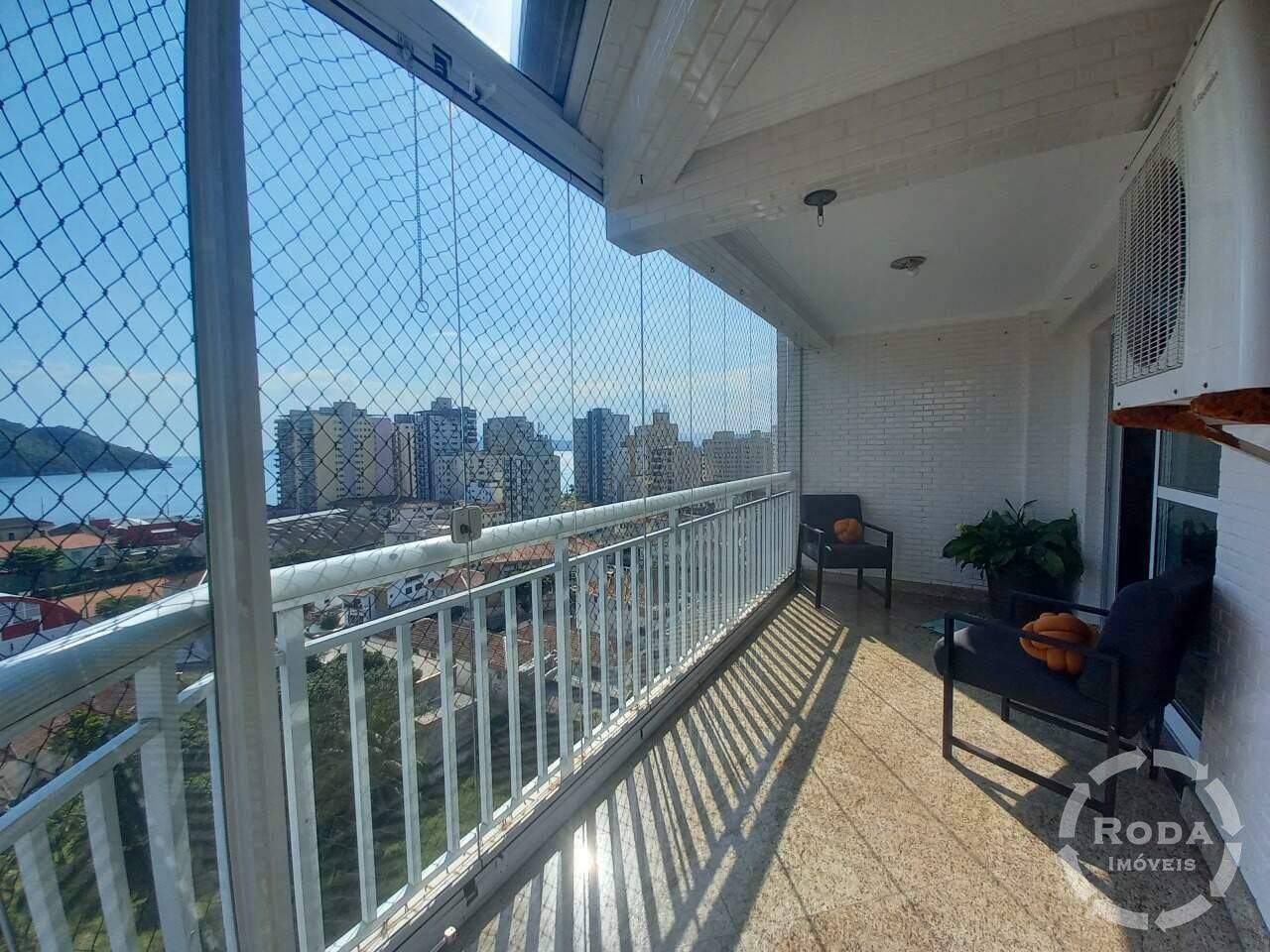 Apartamento à venda no Ponta da Praia: 