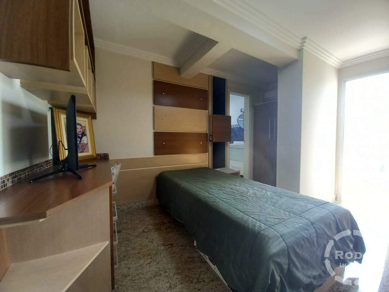Apartamento à venda no Ponta da Praia: 