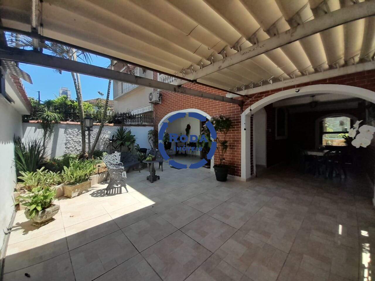 Casa à venda no Embaré: 