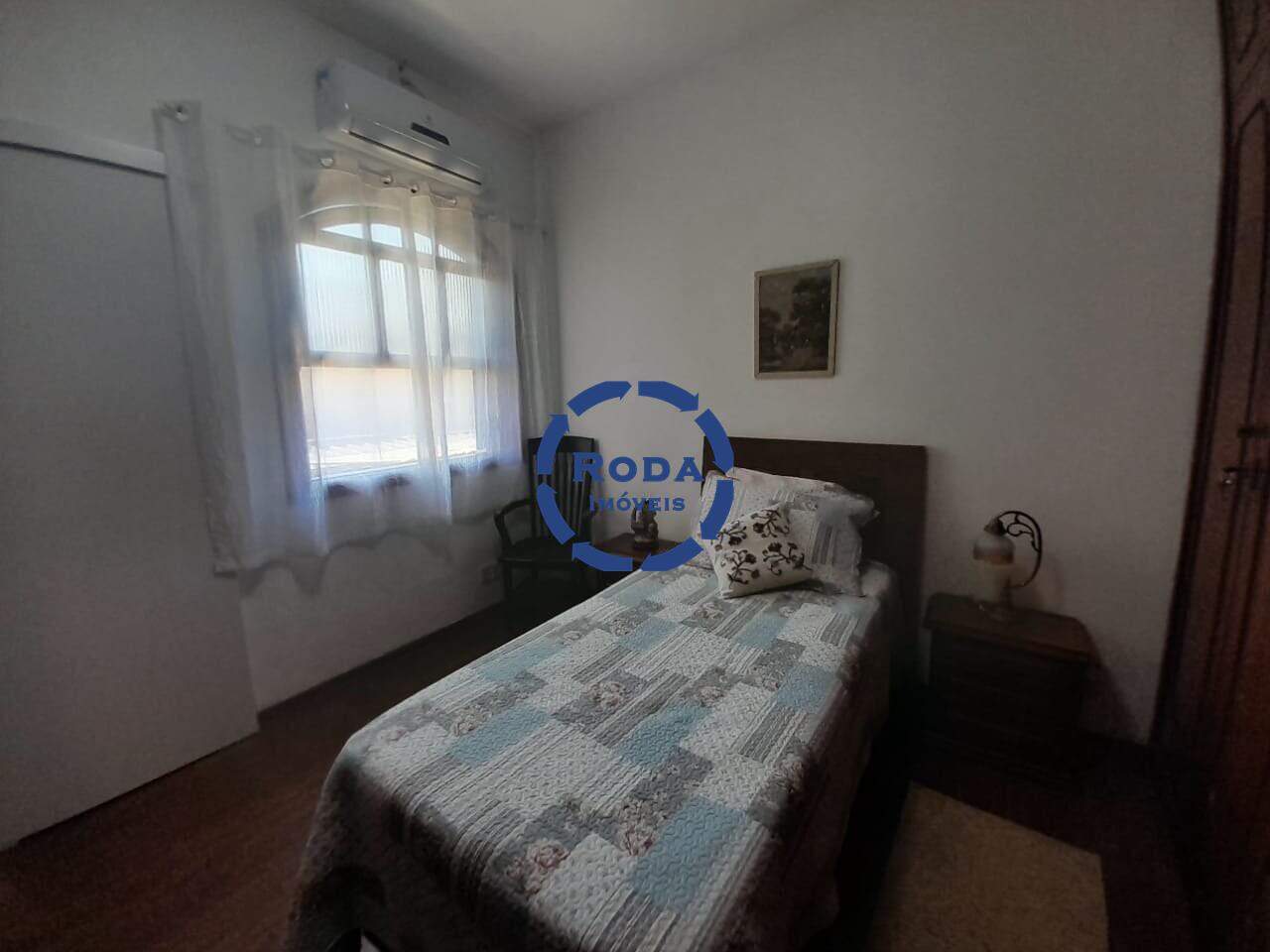 Casa à venda no Embaré: 