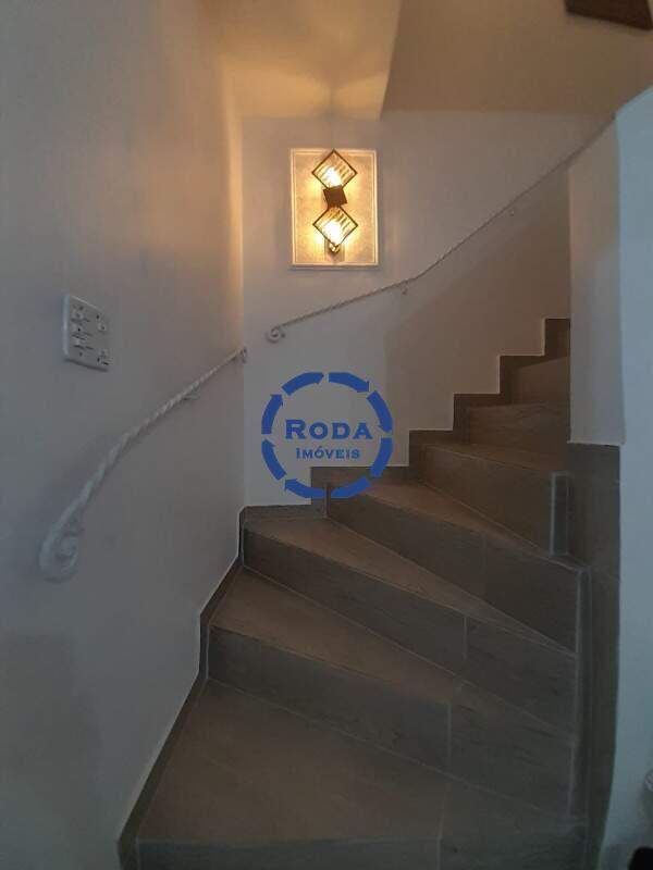 Casa à venda no Embaré: 