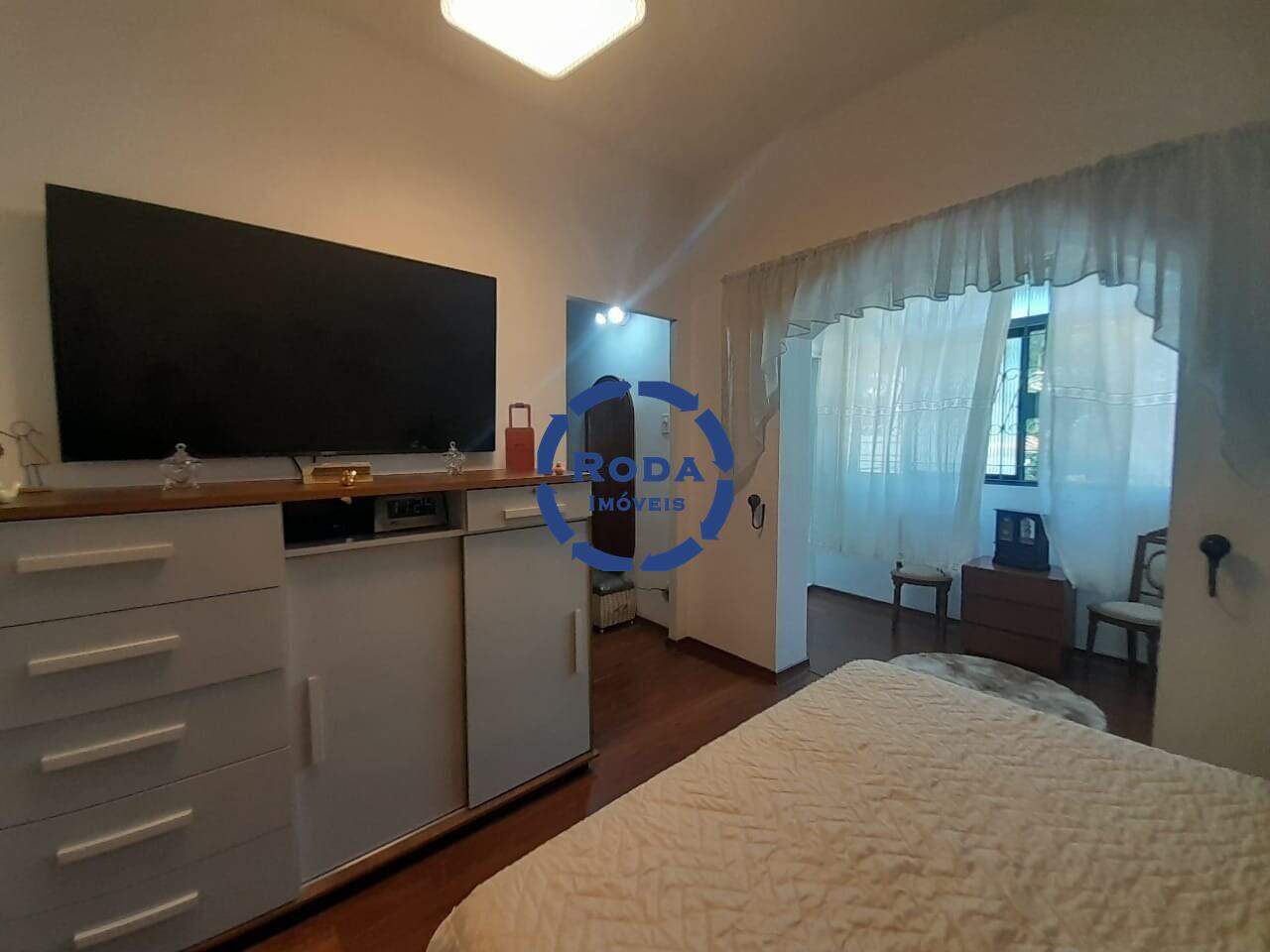Casa à venda no Embaré: 