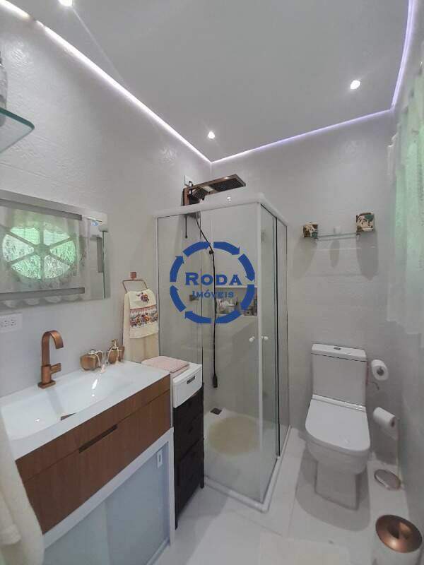 Casa à venda no Embaré: 