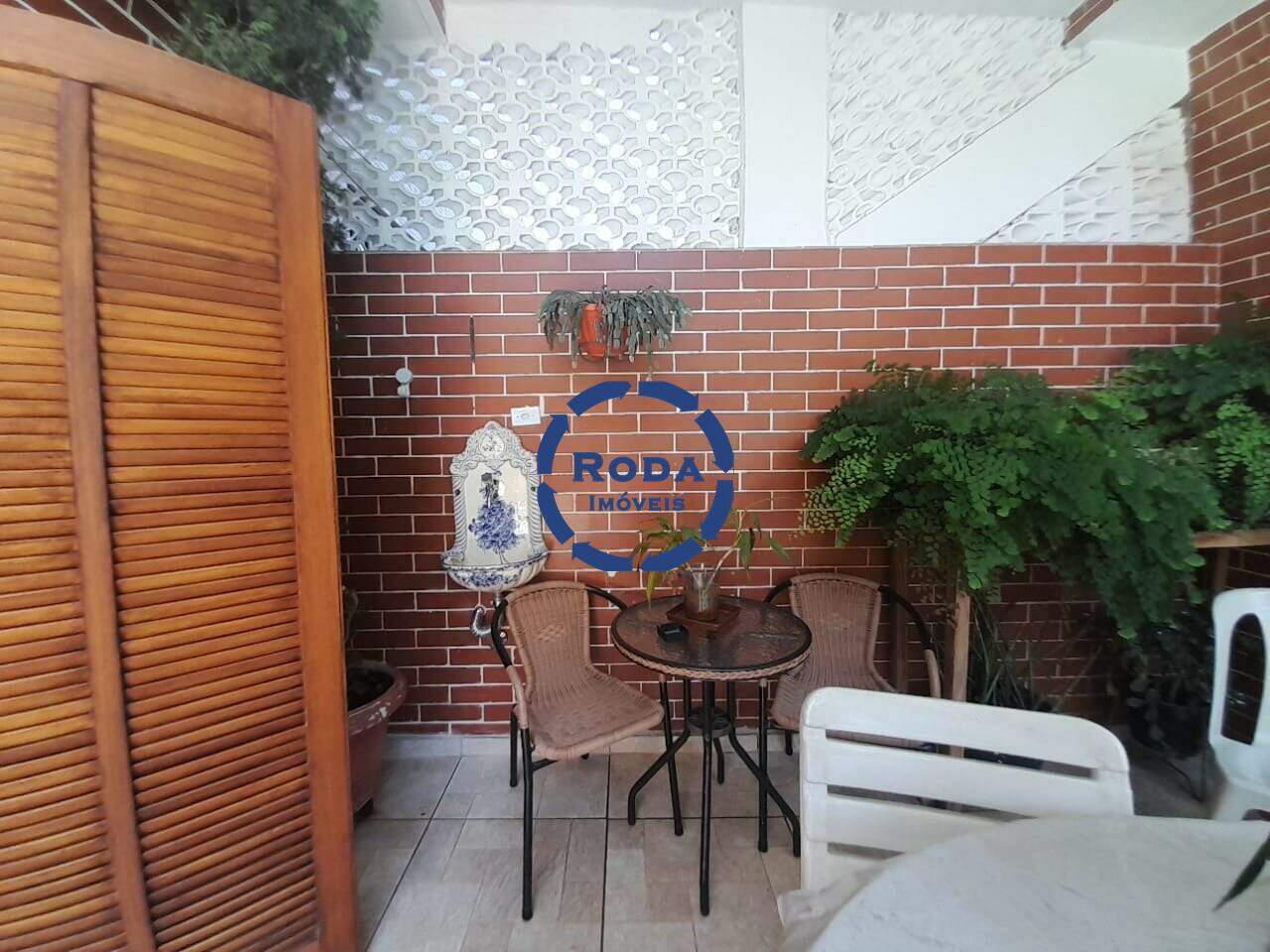 Casa à venda no Embaré: 
