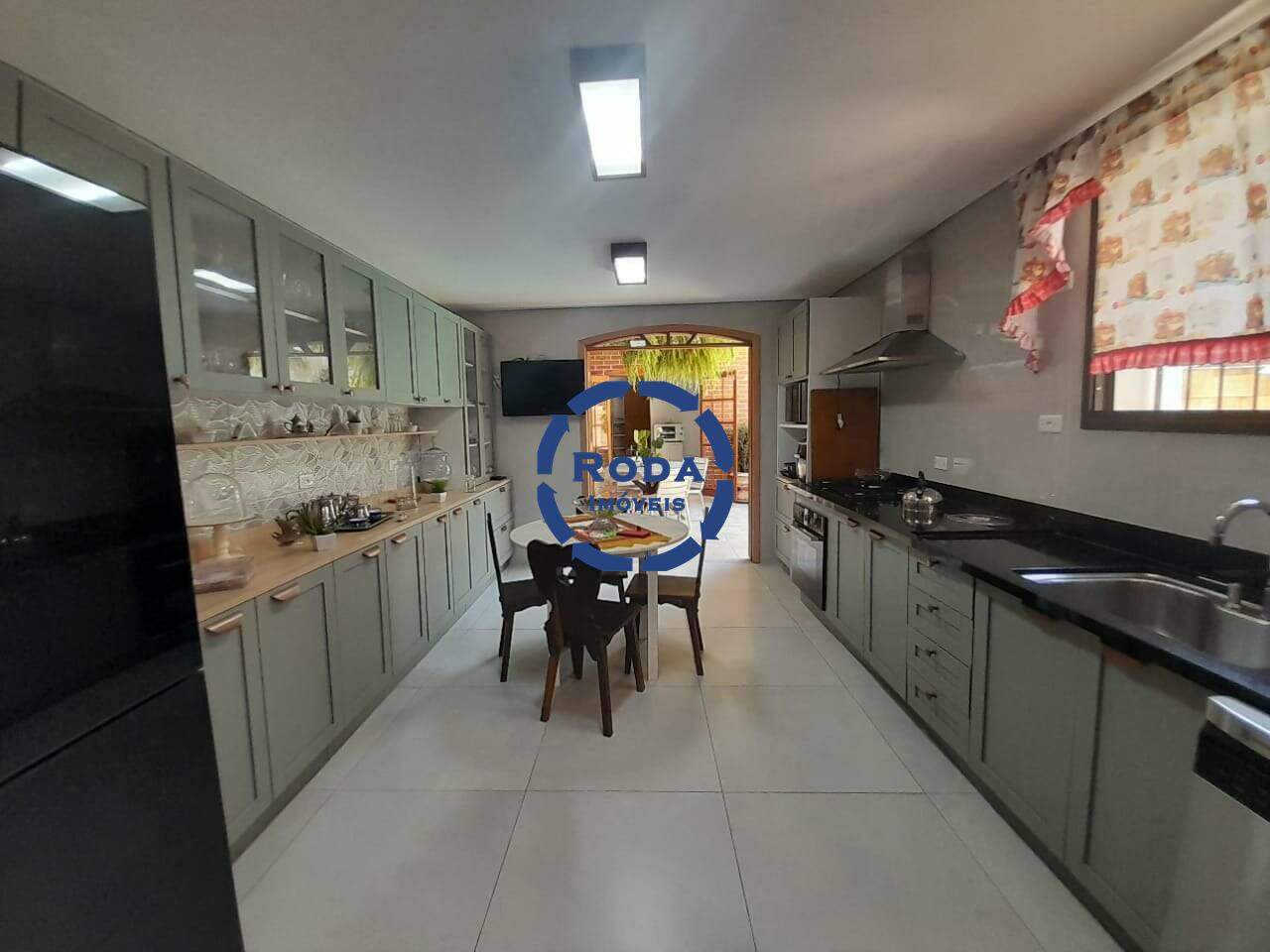 Casa à venda no Embaré: 