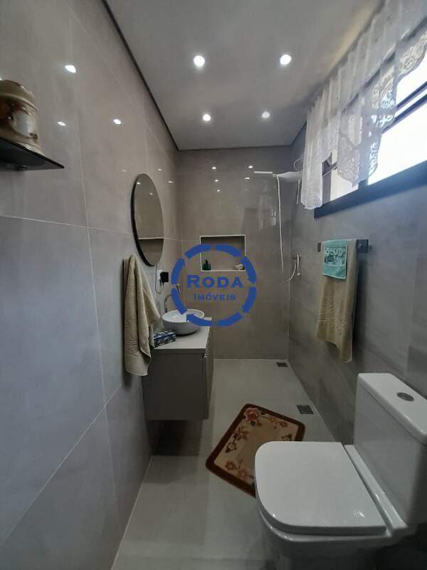 Casa à venda no Embaré: 