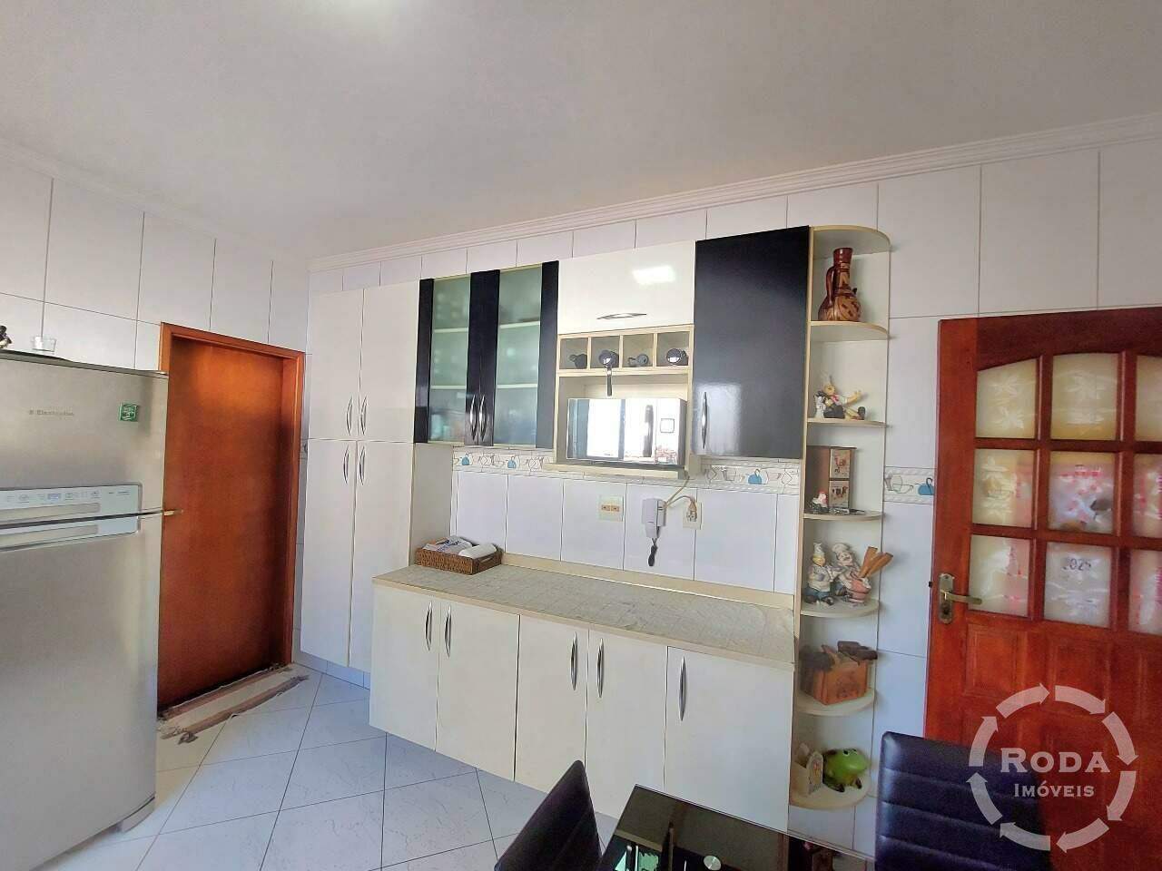 Casa Triplex à venda no Marapé: 