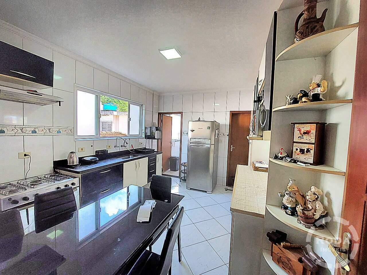 Casa Triplex à venda no Marapé: 