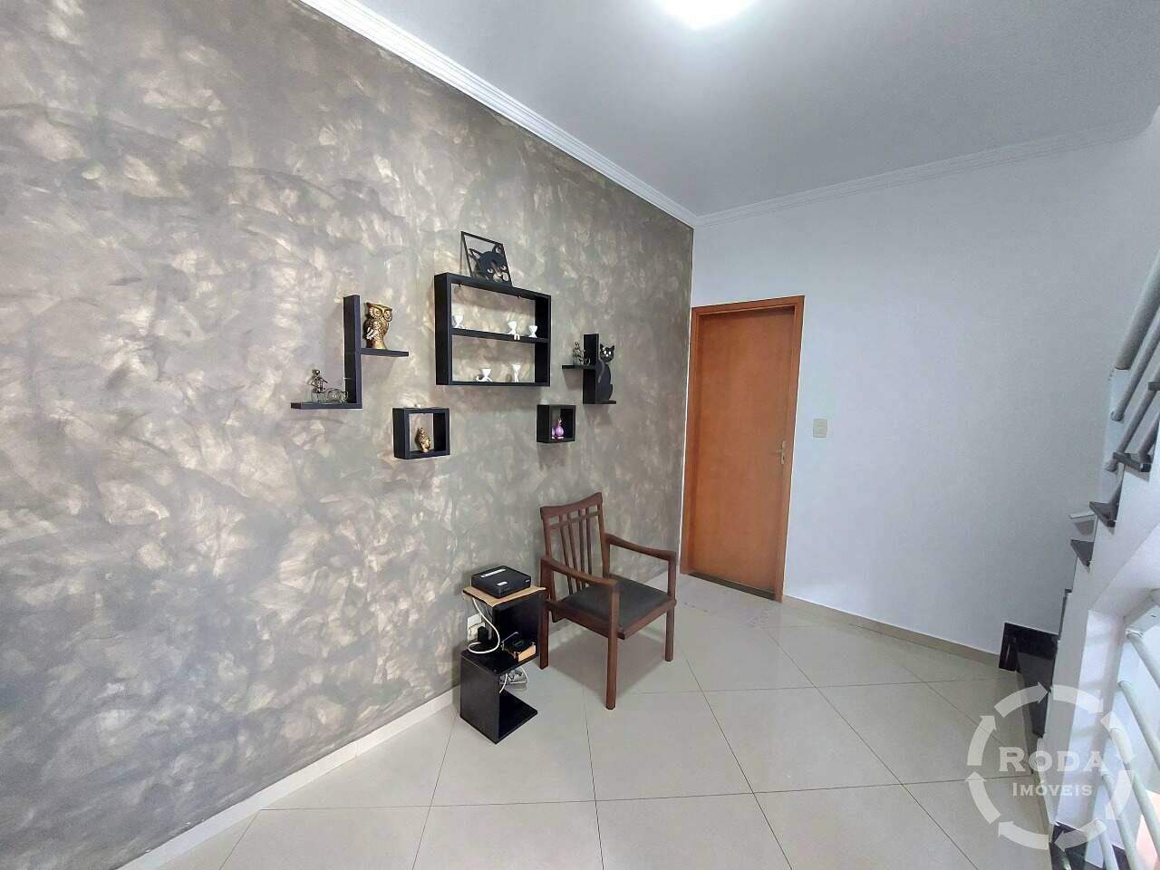 Casa Triplex à venda no Marapé: 