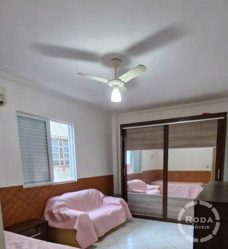 Casa Triplex à venda no Marapé: 