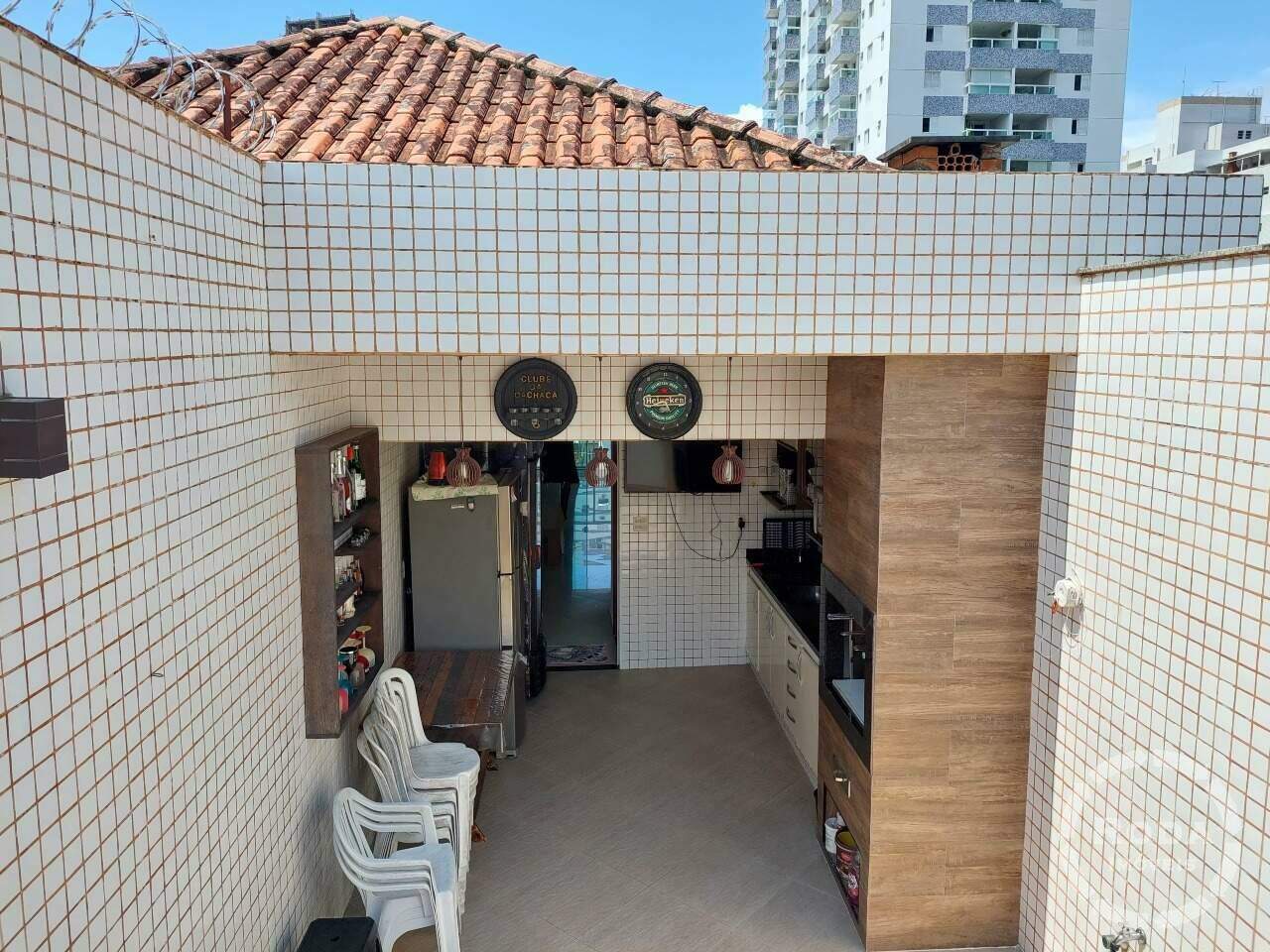 Casa Triplex à venda no Marapé: 