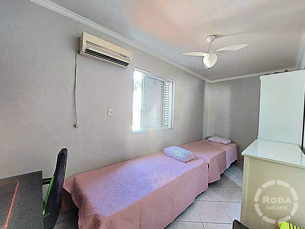 Casa Triplex à venda no Marapé: 