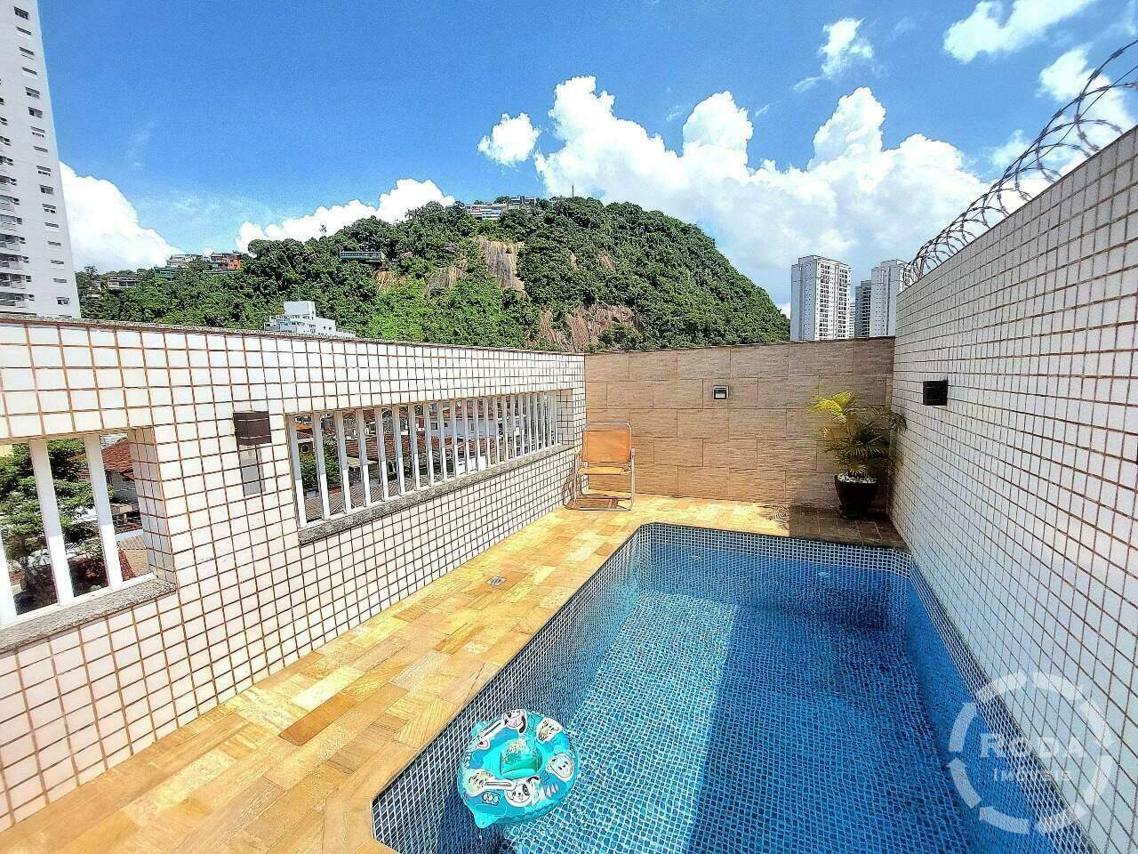 Casa Triplex à venda no Marapé: 